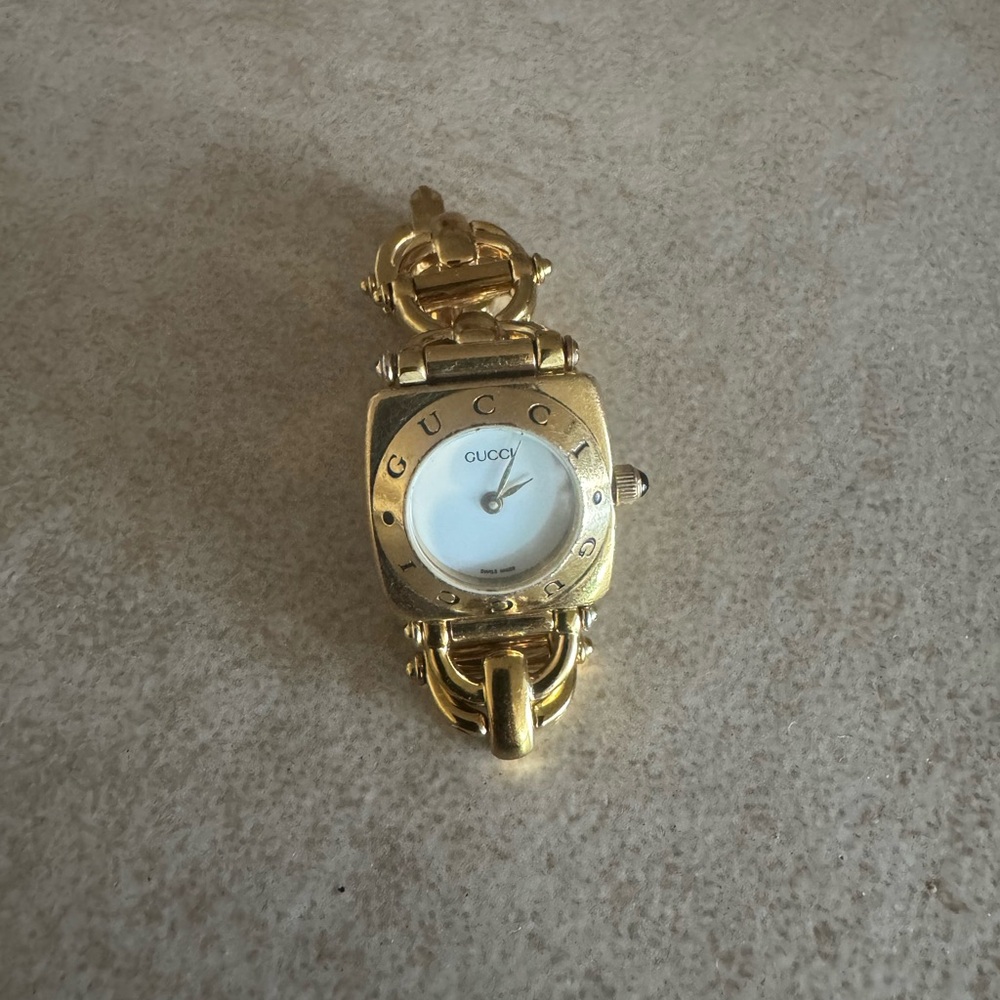 Gucci 6000L Vintage Gold Swiss Made. Horsebit Bracelet Blue Cabochon Crown